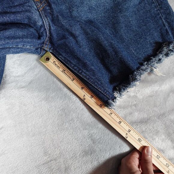 Vintage Levis Cut Off Denim Shorts Mens 32 (Estimated) 7” Altered Distressed 90s - Picture 10 of 11